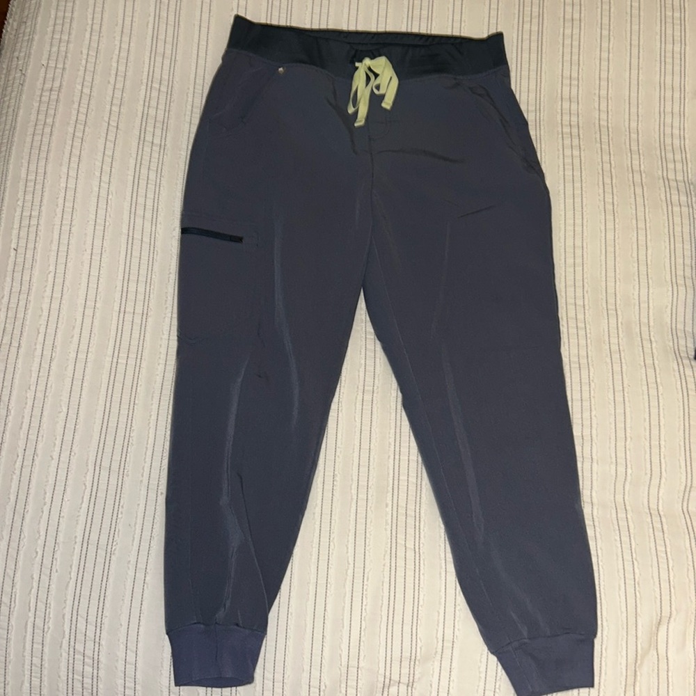 Figs Zamora Medium Petite Pants